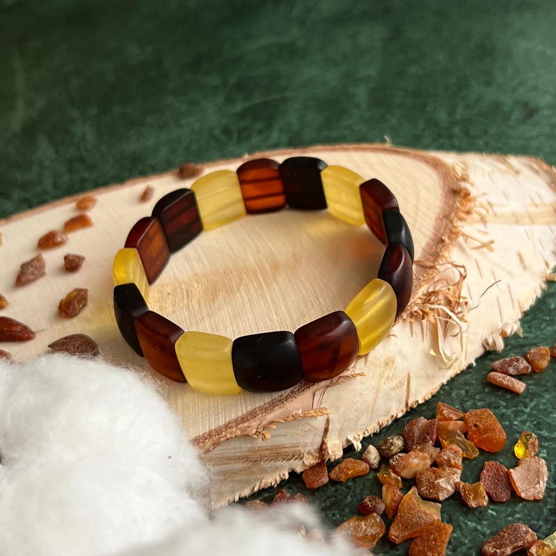 Браслет пласт. янтарь 3501119470 (2)