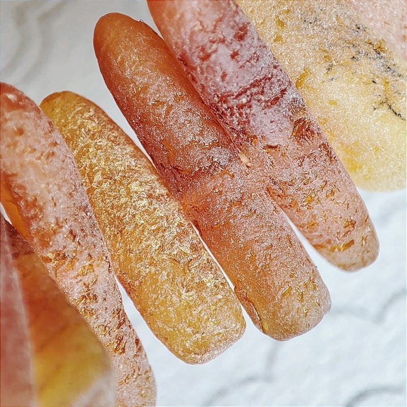 Браслет "Хворост" из янтаря