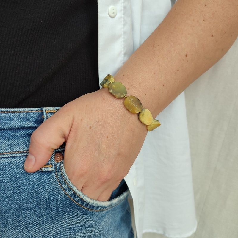 Браслет "Чипсы" янтарь