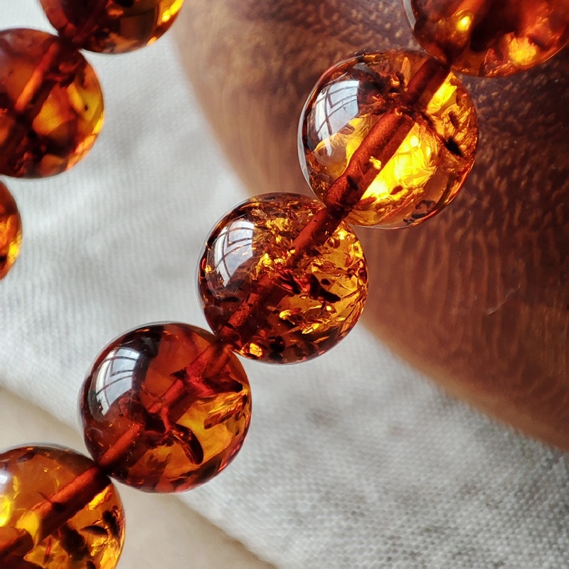 Четки мусульманские, Пресс янтарный