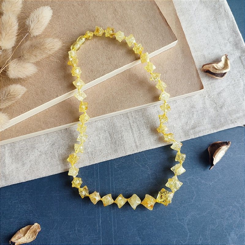 Бусы "Ёжик" из янтаря