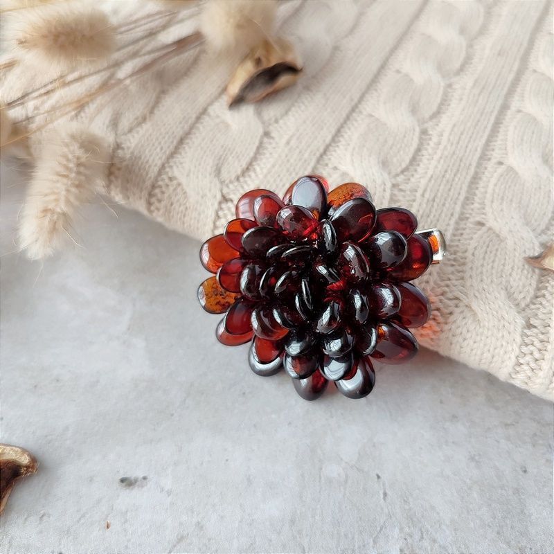 Брошь-зажим "Цветок" янтарь