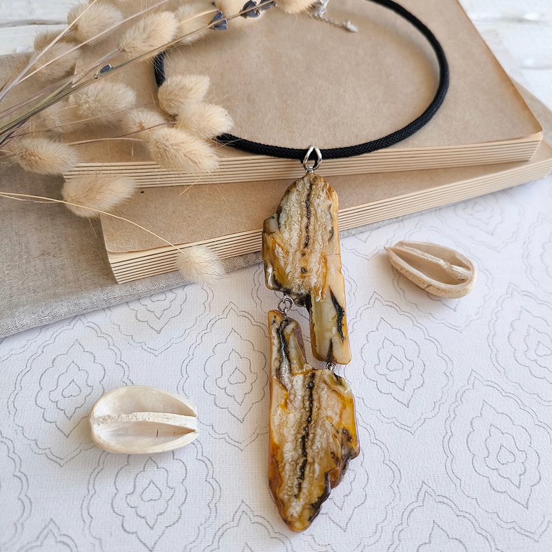 Колье авторское Янтарь