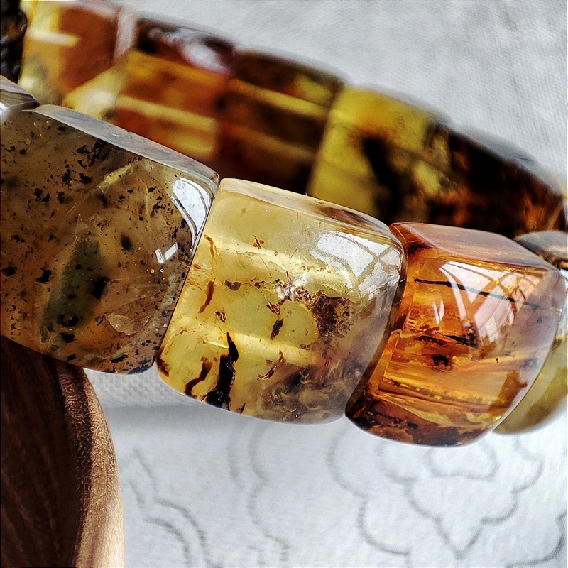 Браслет пласт. янтарь 3501119515 (4)