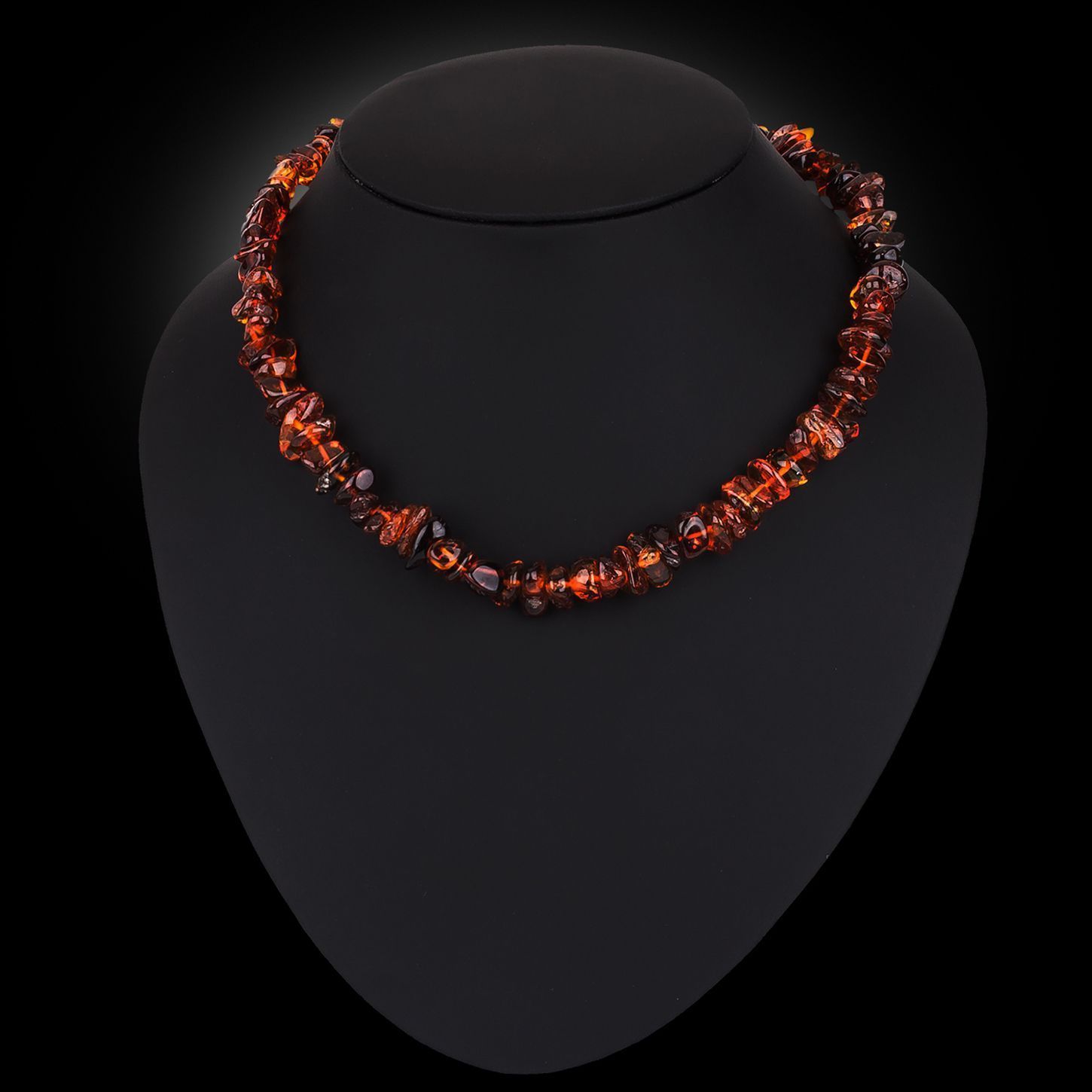 Бусы "Галька" из янтаря