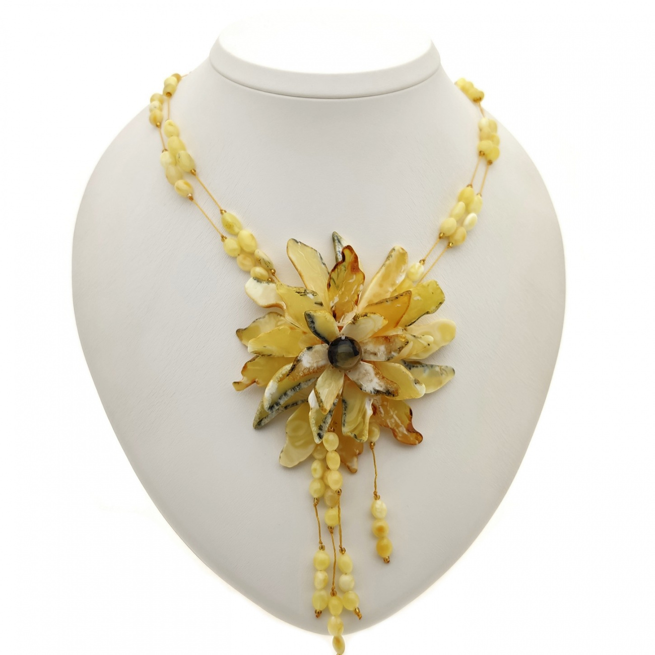 Колье "Цветок" янтарь