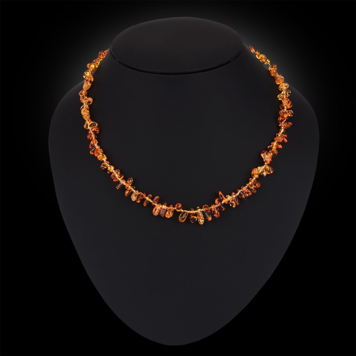 Бусы "Галька" из янтаря