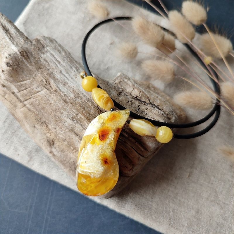 Колье "Ева" янтарь