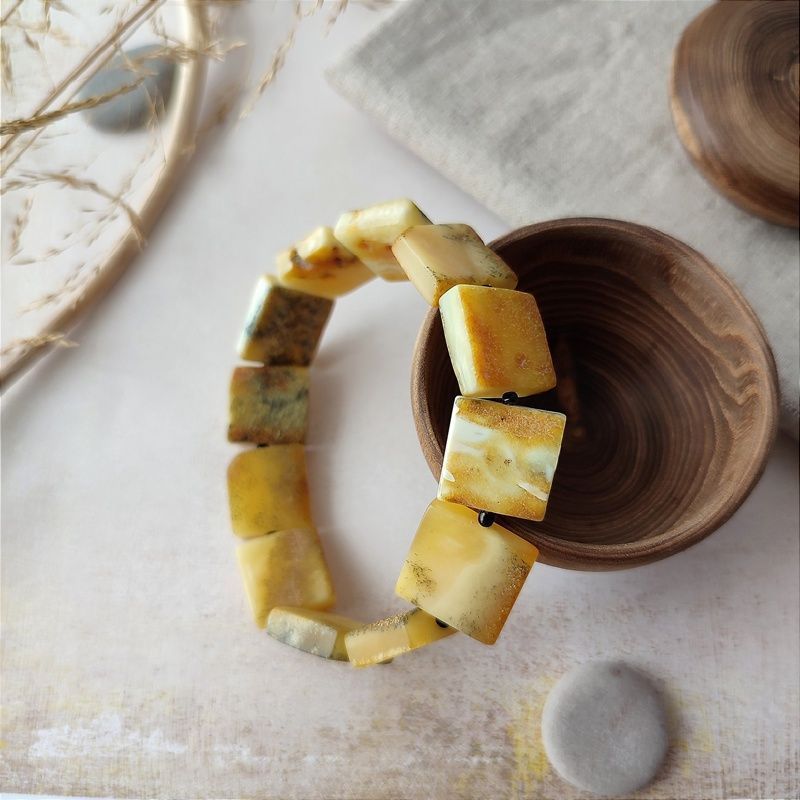 Браслет "Квадрат", янтарь