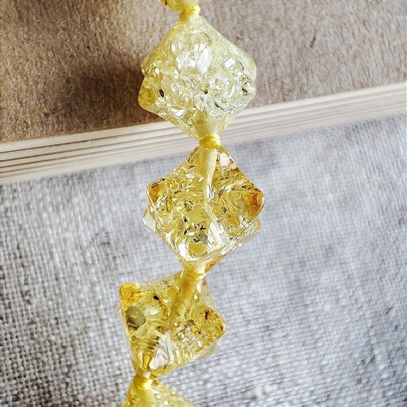 Бусы "Ёжик" из янтаря