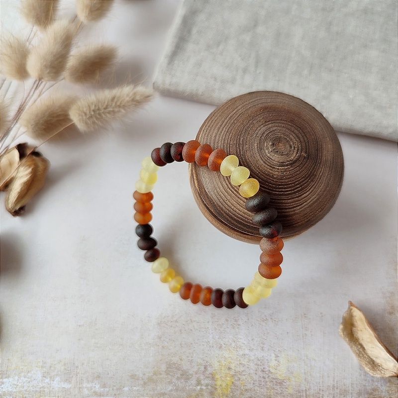 Браслет "Мятый шар" янтарь