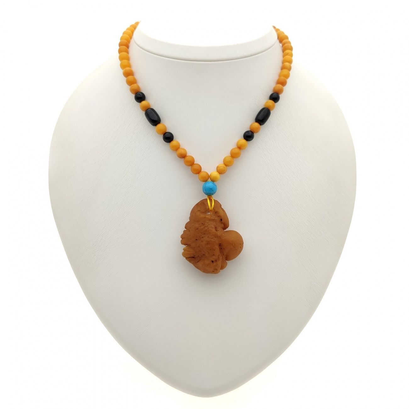 Подвес из янтаря