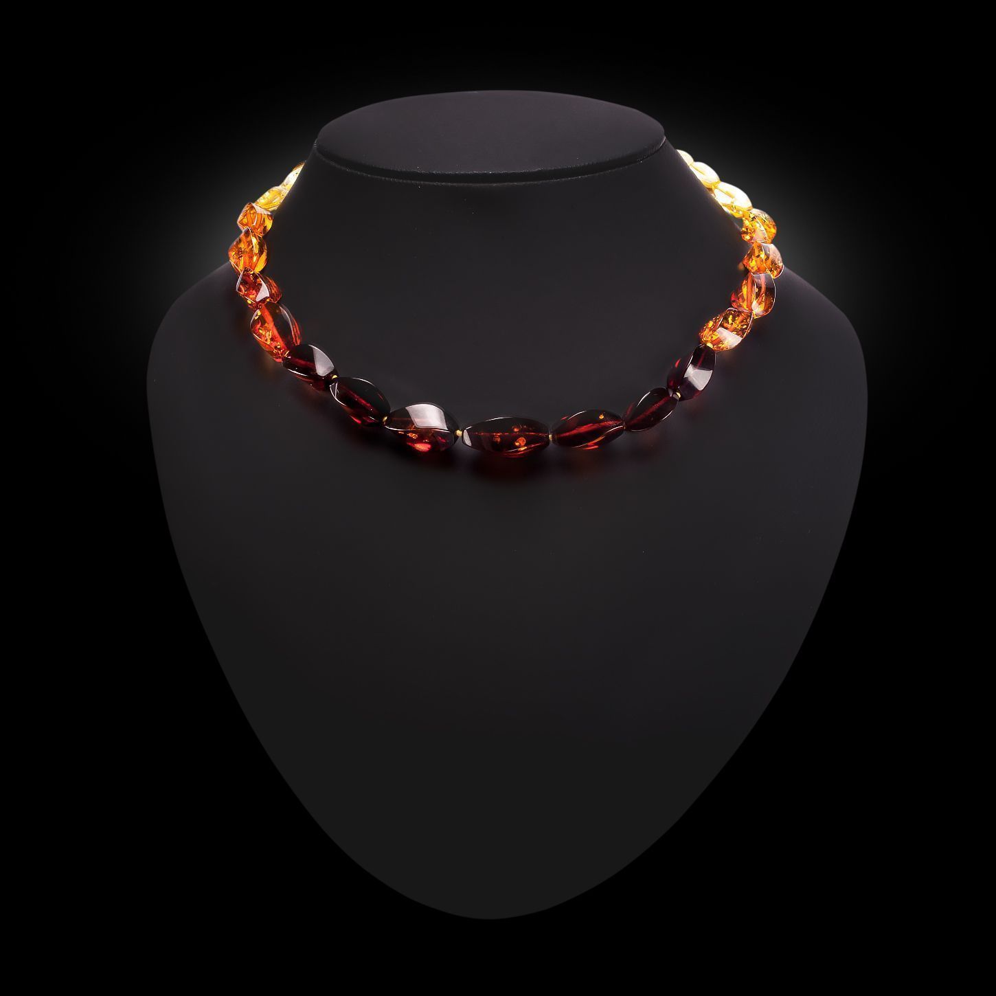 Бусы "Елена" из янтаря