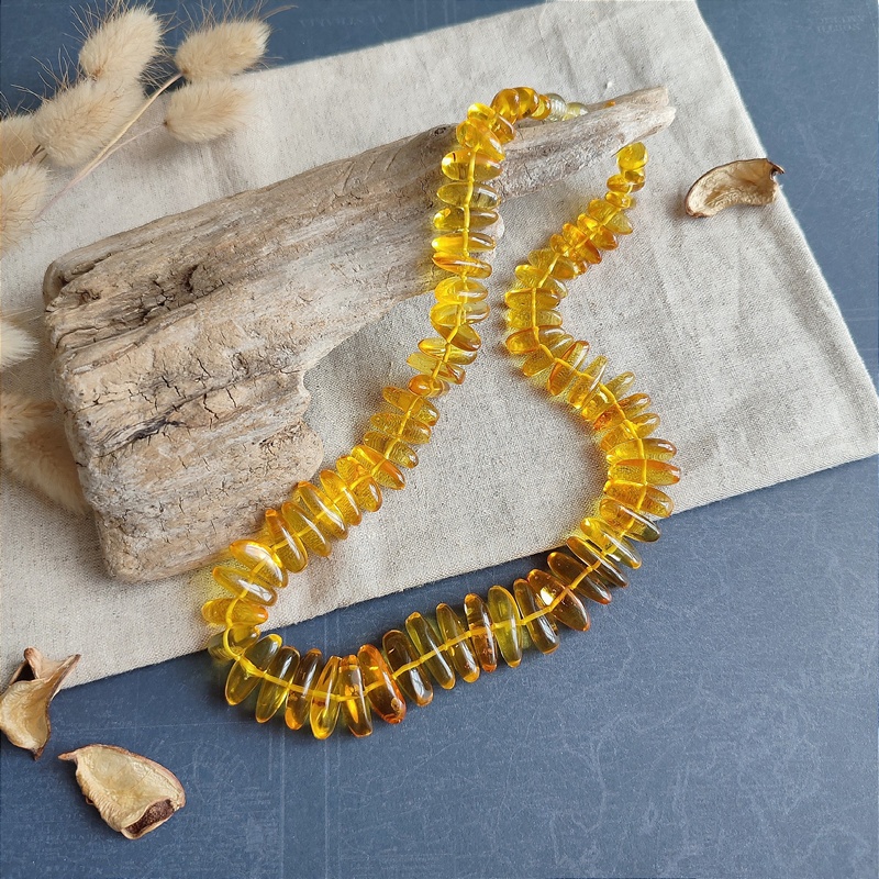 Бусы "Юлия" из янтаря