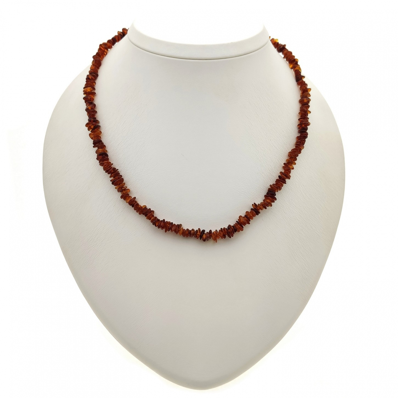 Бусы "Галька" из янтаря