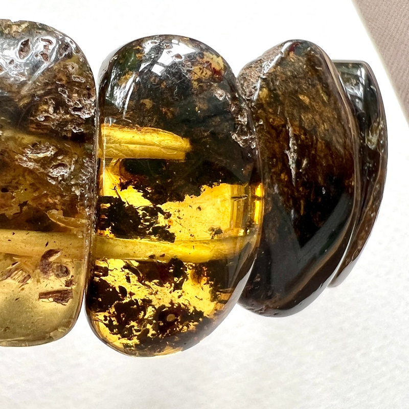 Браслет пласт. янтарь 32119421-4