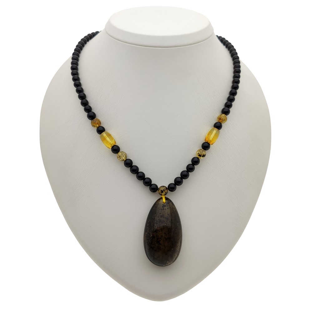 Подвес из янтаря