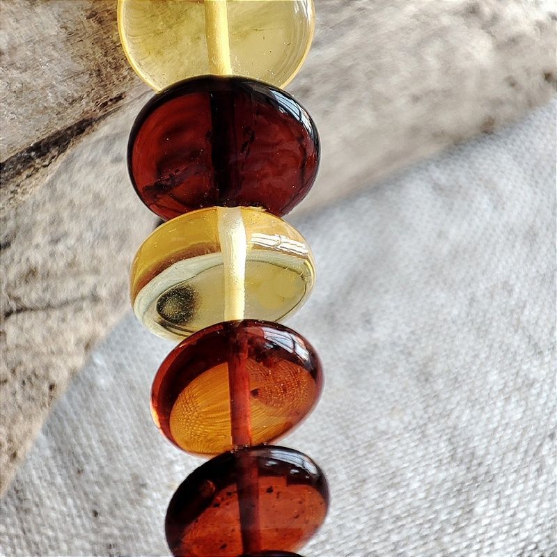 Бусы "Змейка" из янтаря