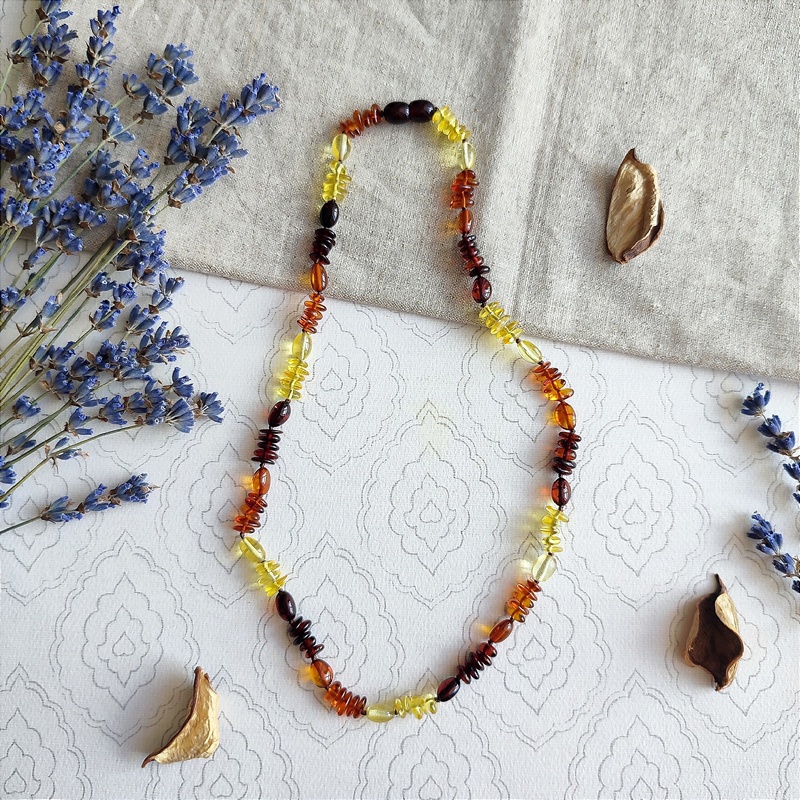 Бусы "Барбарис" из янтаря