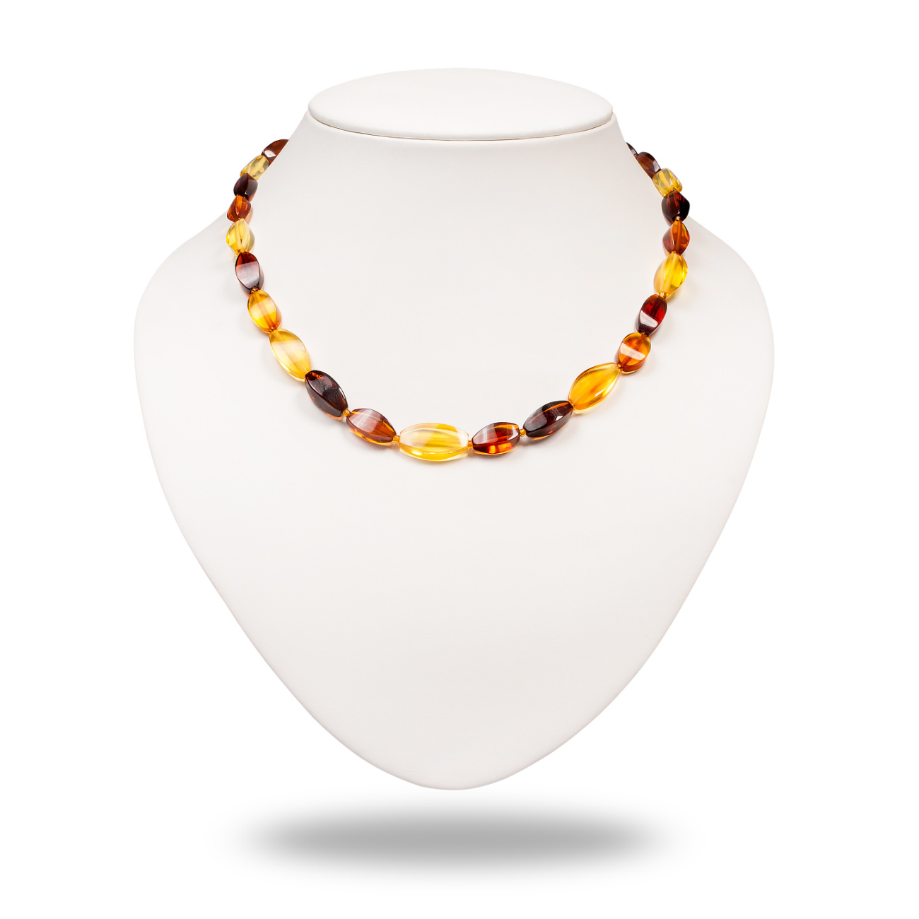 Бусы Аленка из янтаря