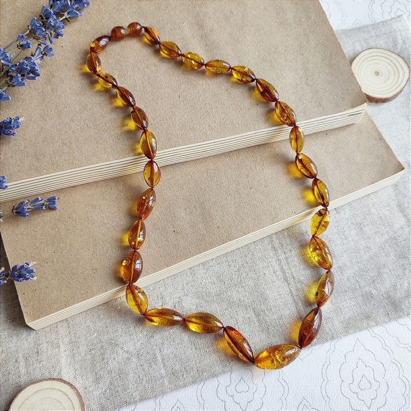 Бусы "Сливка" из янтаря