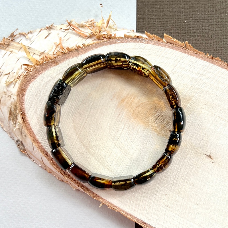 Браслет пласт. янтарь 3221109514-1