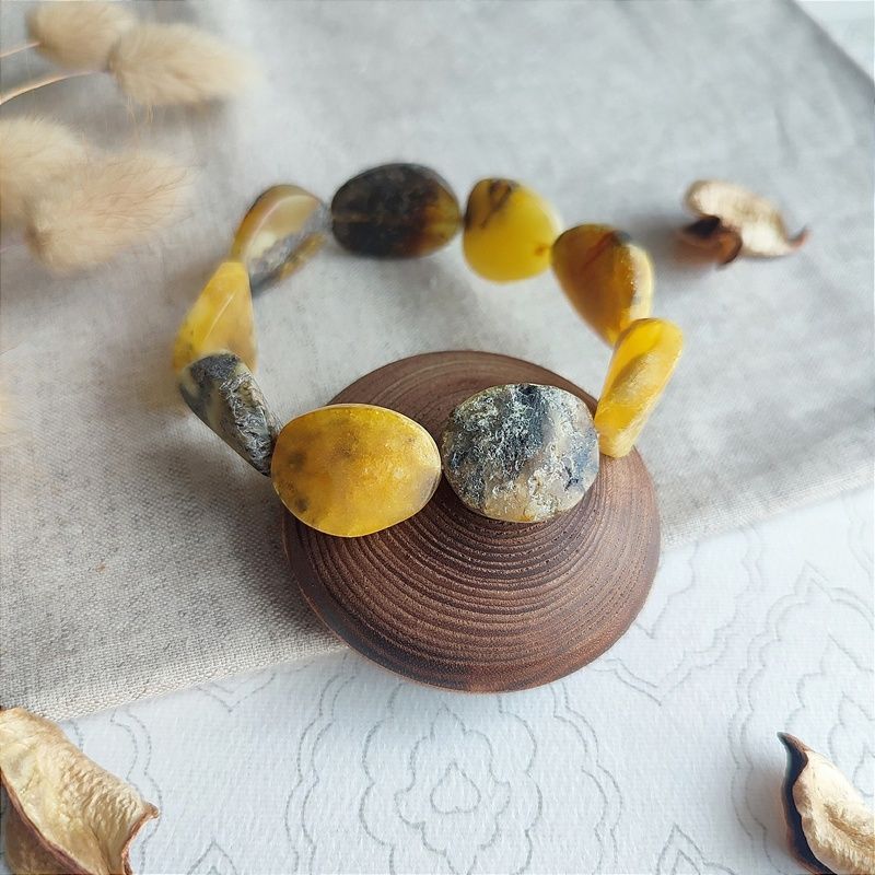 Браслет "Чипсы"  Янтарь