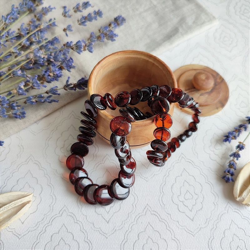 Бусы "Змейка" из янтаря