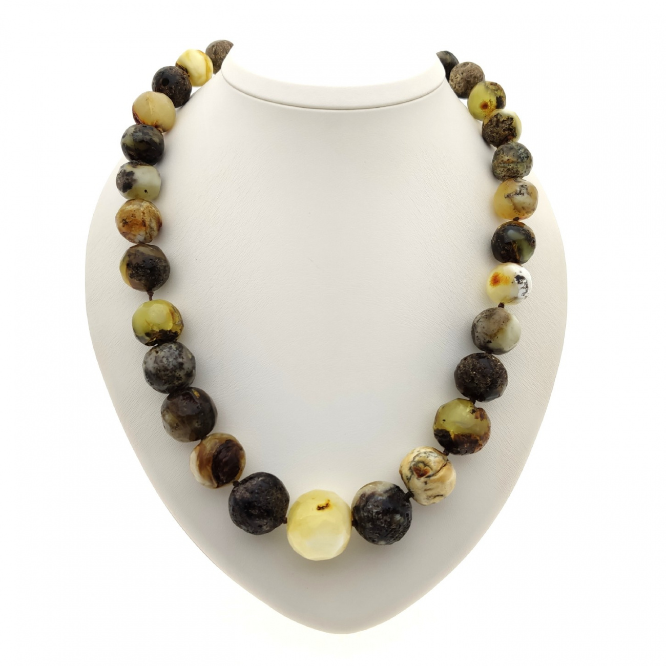 Бусы "Мятый шар" янтарь