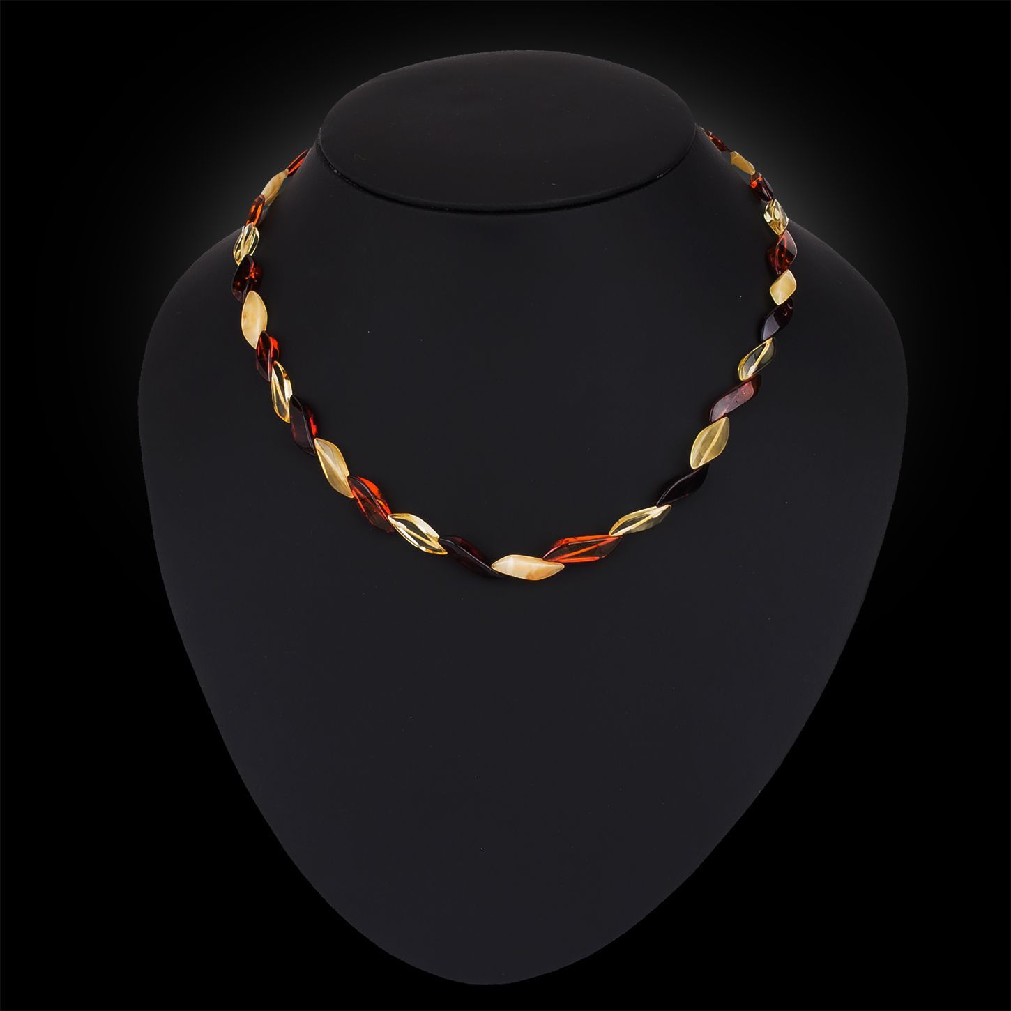 Бусы "Змейка" из янтаря