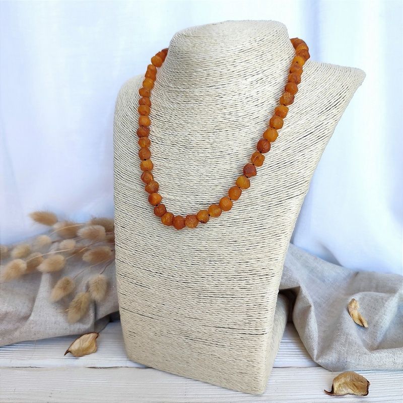 Бусы "Кусанка" из янтаря