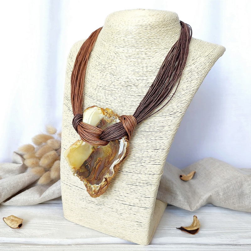 Колье авторское Янтарь а7501300005