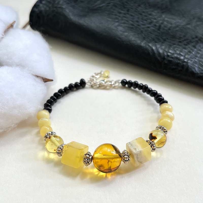 Браслет янтарь 3506214047-2