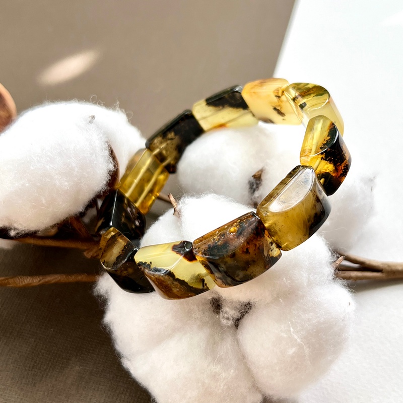 Браслет пласт. янтарь 3501119456-3