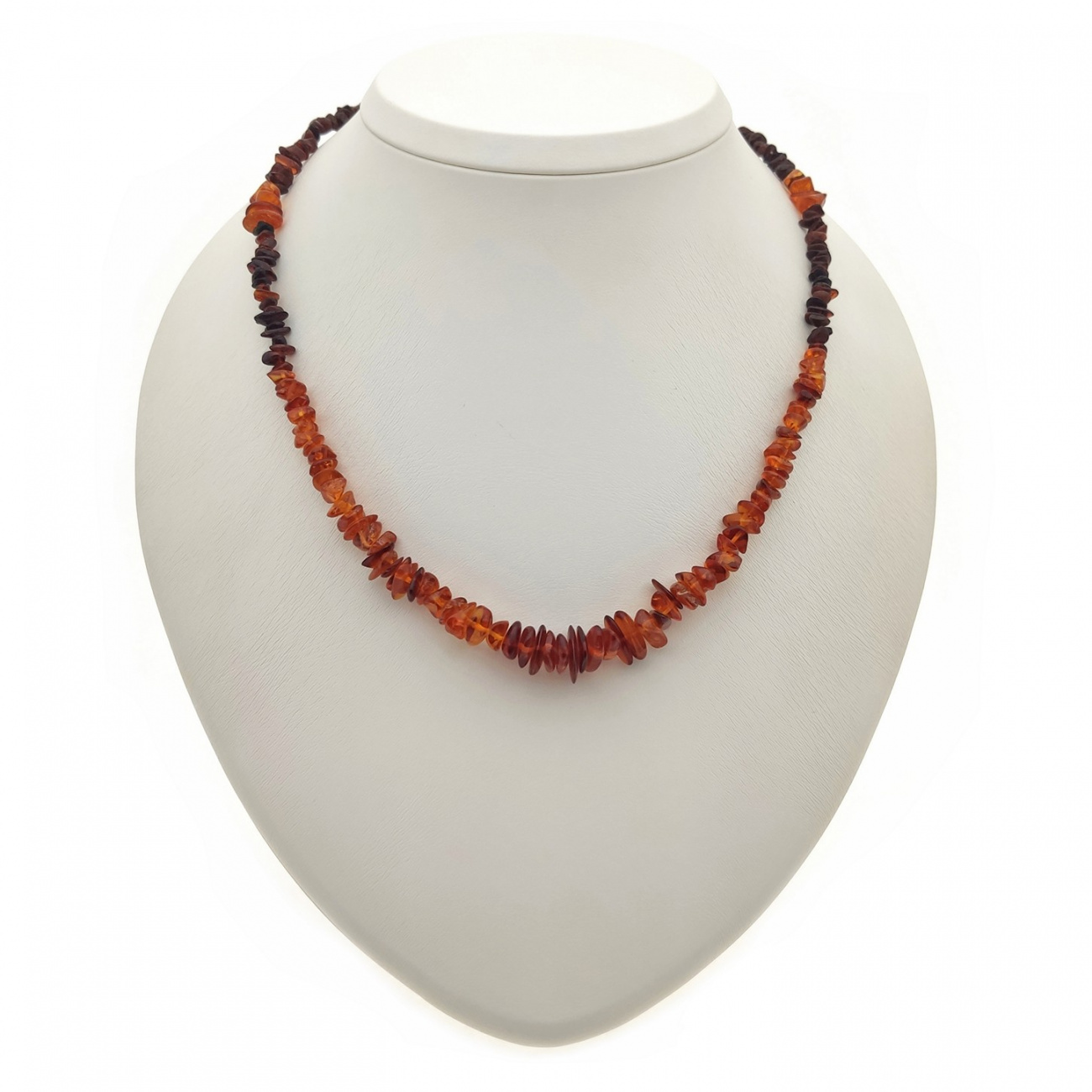 Бусы "Галька"из янтаря