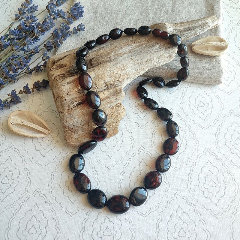 Бусы "Слива" из янтаря