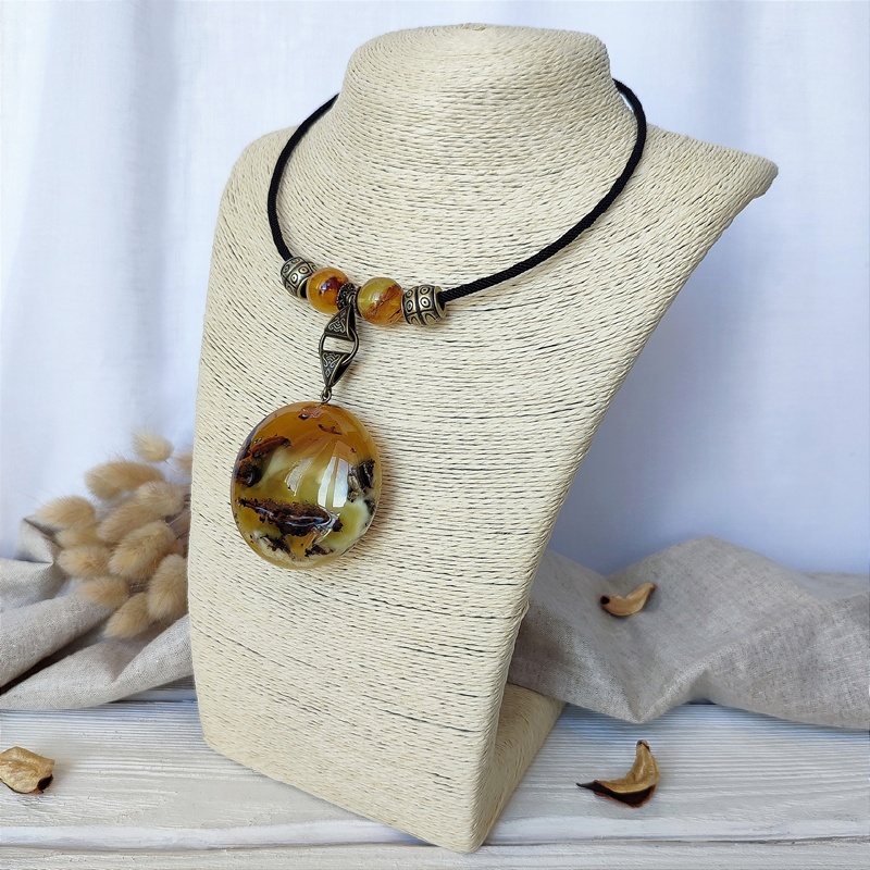 Колье авторское Янтарь а7506900015