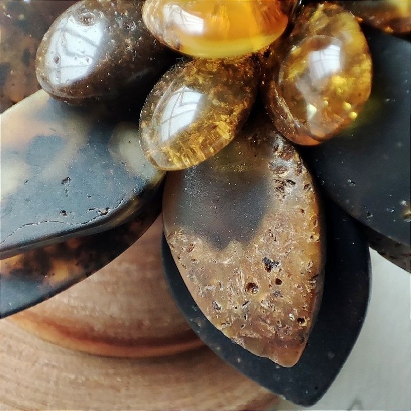 Браслет "Цветок" янтарь