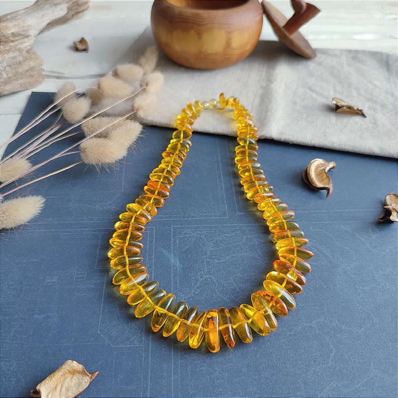 Бусы "Юлия" из янтаря