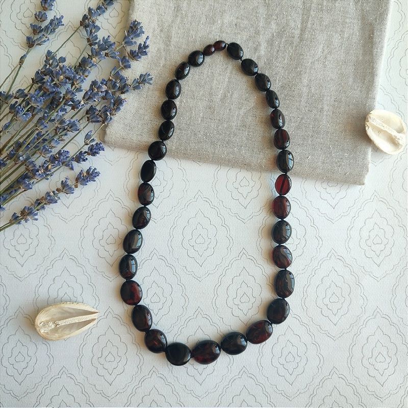 Бусы "Слива" из янтаря