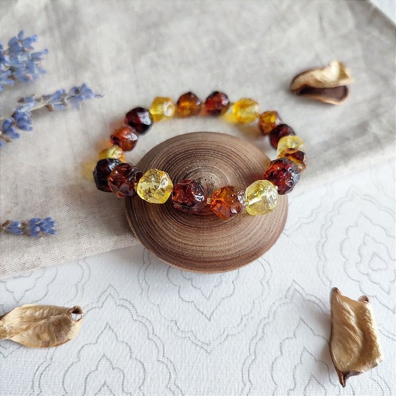Браслет "Кусанка" янтарь