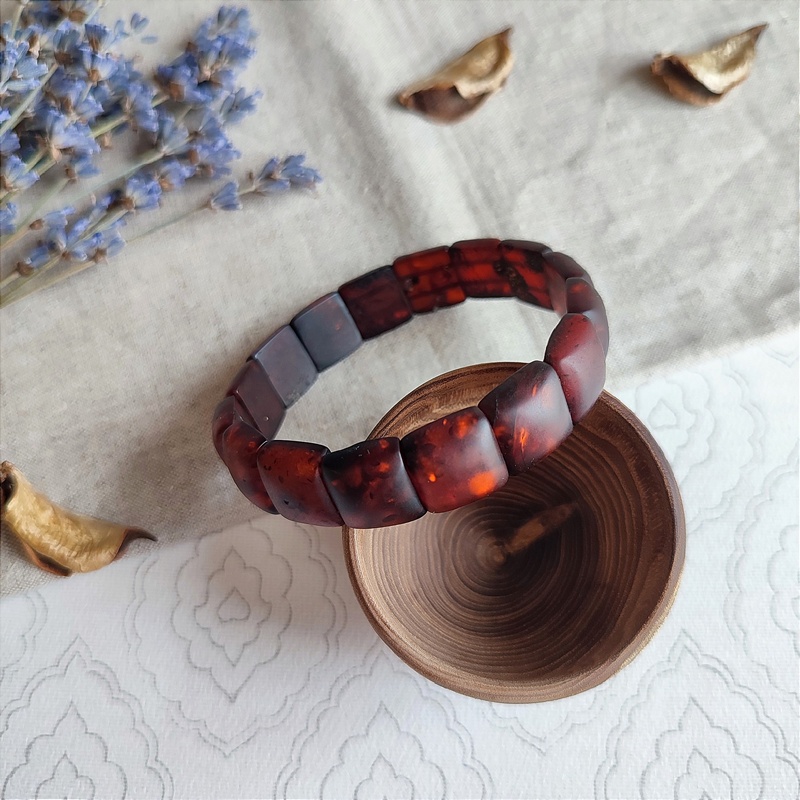 Браслет пласт. янтарь 3001119518 (2)