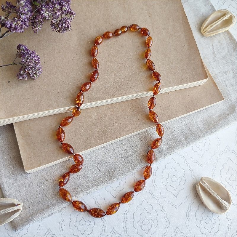 Бусы "Оливка" из янтаря