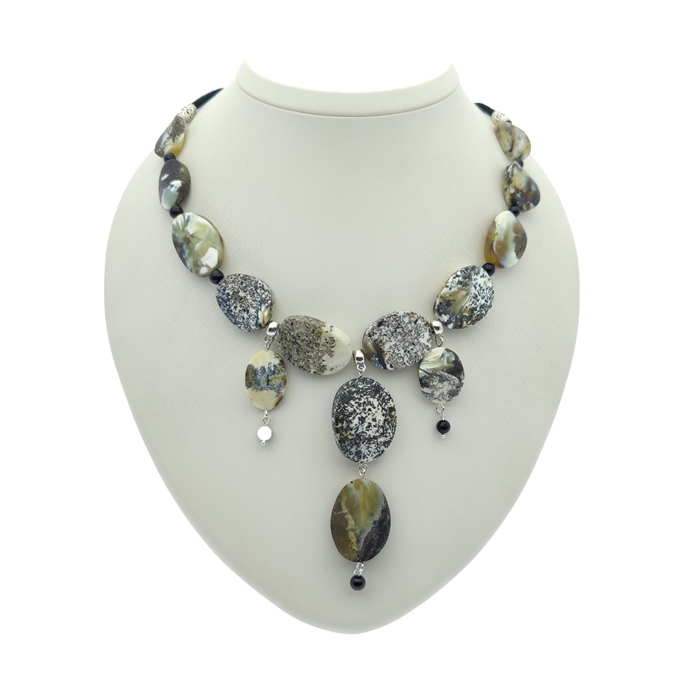 Колье "Чипсы" Янтарь