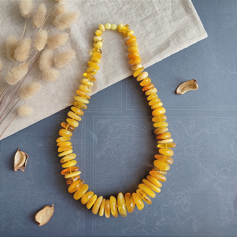 Бусы "Юлия" из янтаря