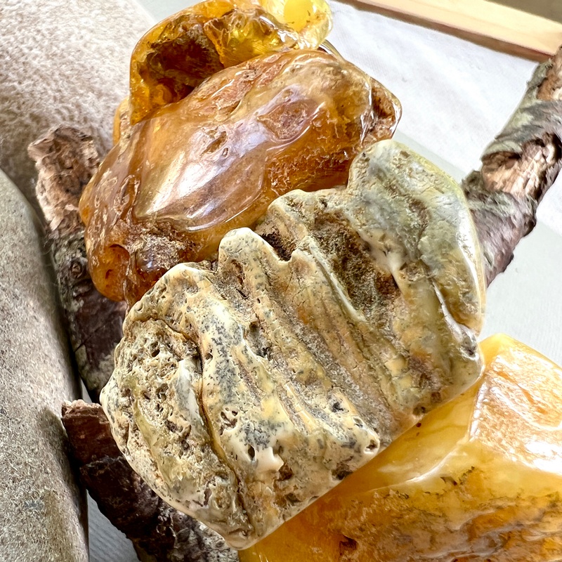 Браслет "Пластина", янтарь