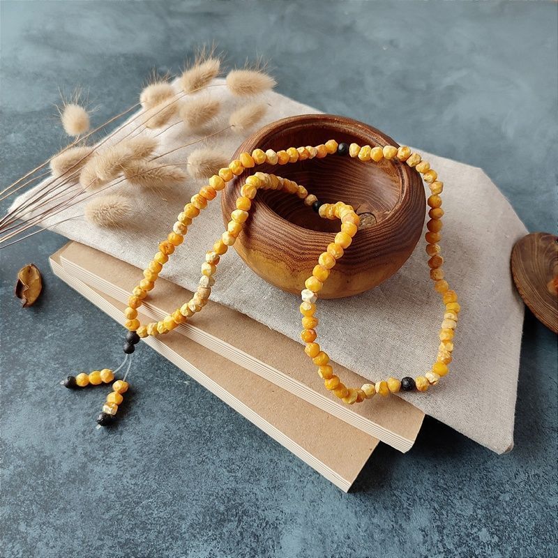 Четки будд. янтарь