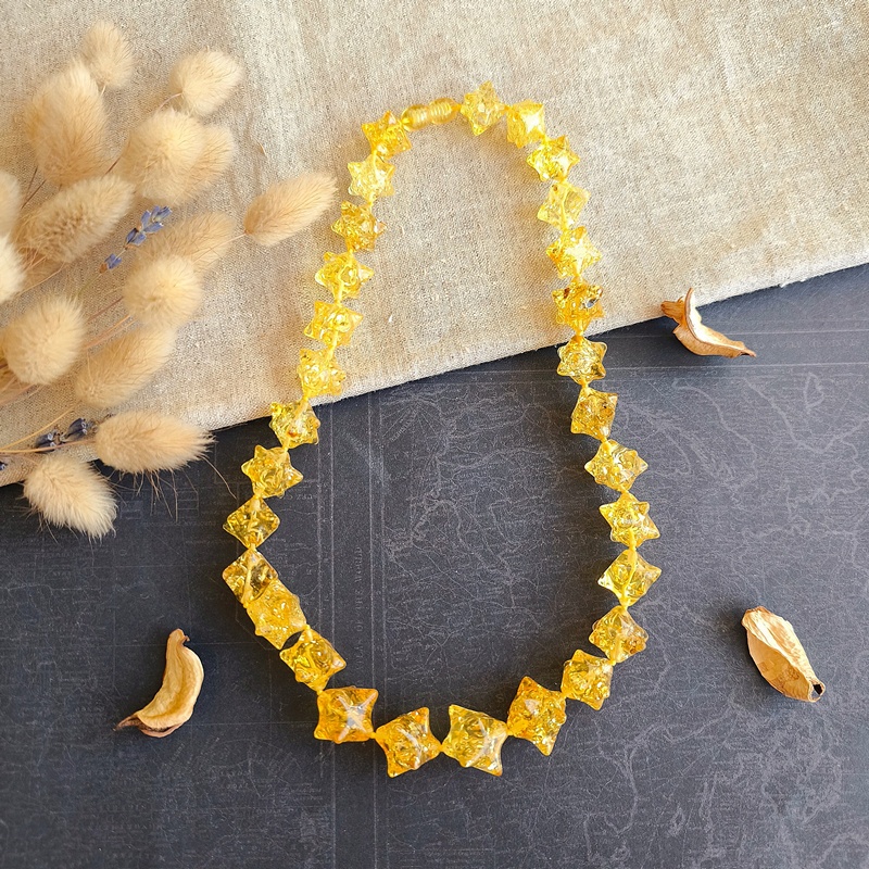 Бусы "Ёжик" из янтаря