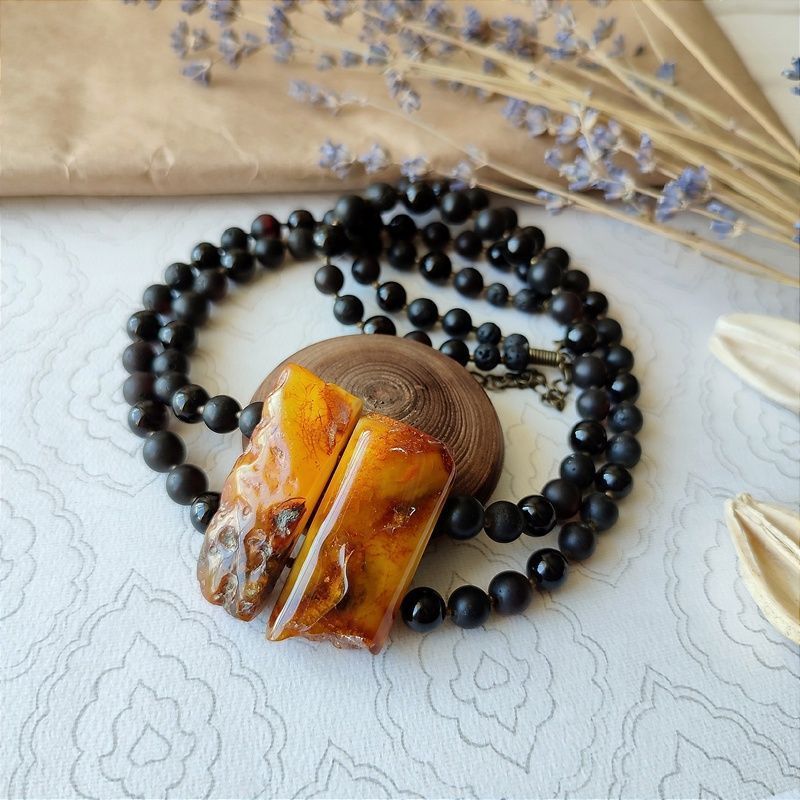 Колье  Янтарь