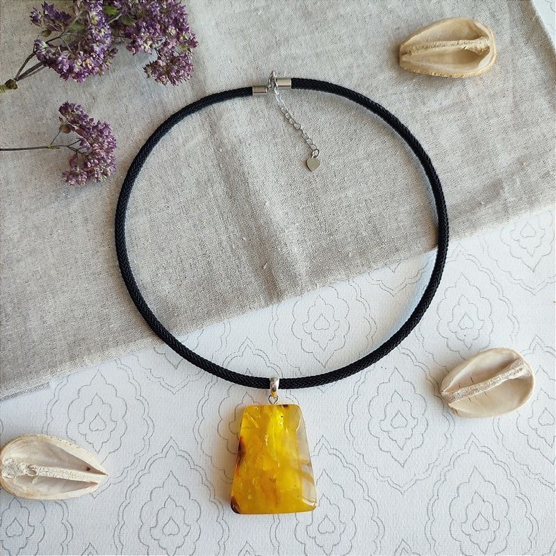 Колье "Геометрия" Янтарь